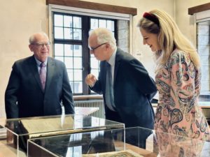 Michaël Flaks, ancien Directeur général de l’intérieur en compagnie de S.A.I.R l’Archiduc Christian de Habsbourg-Lorraine et de S.A.I.R. l’Archiduchesse Kathleen de Habsbourg-Lorraine